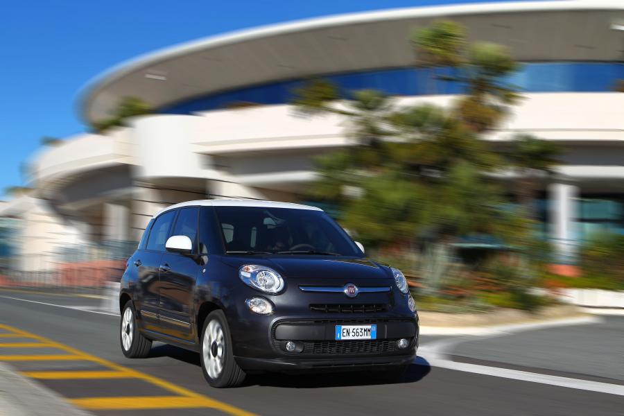  Fiat 500L 1.6 MJT 2013 года  (фото 35 из 47)